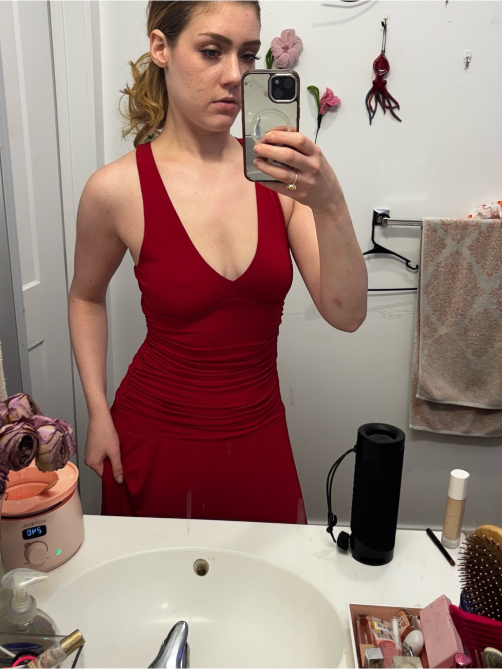 BCBGMaxAzria Red Sleeveless V-Neck Midi Dress - Picture 6 of 11